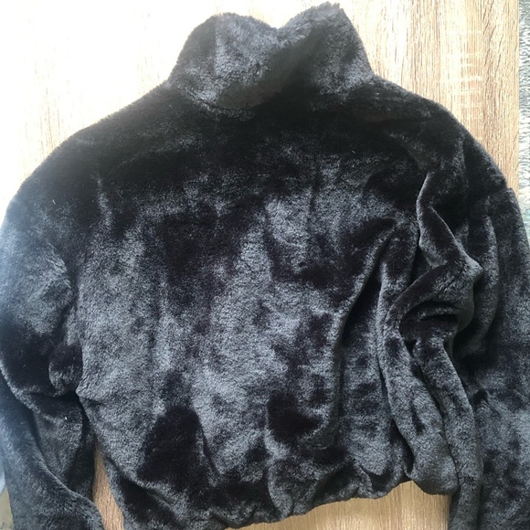 Puma women’s half-zip black fur jacket XS - Picture 6 of 6